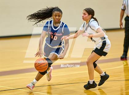 Thumbnail 2 in Galena Park vs. Hardin-Jefferson (McDonald's Texas Invitational) photogallery.