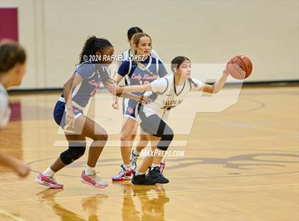 Thumbnail 3 in Galena Park vs. Hardin-Jefferson (McDonald's Texas Invitational) photogallery.