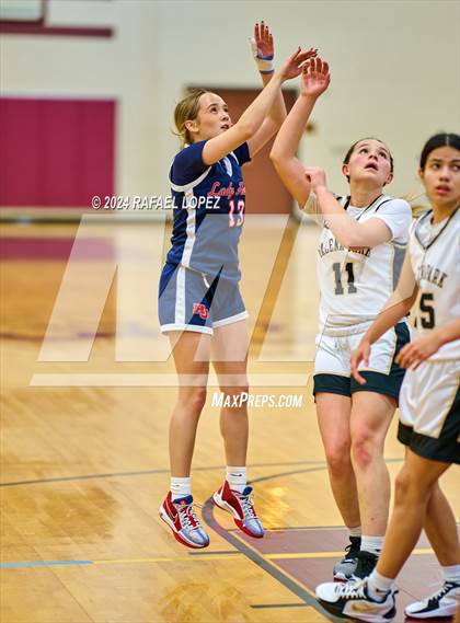 Thumbnail 2 in Galena Park vs. Hardin-Jefferson (McDonald's Texas Invitational) photogallery.