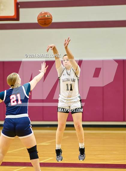 Thumbnail 2 in Galena Park vs. Hardin-Jefferson (McDonald's Texas Invitational) photogallery.