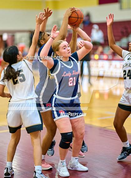 Thumbnail 1 in Galena Park vs. Hardin-Jefferson (McDonald's Texas Invitational) photogallery.