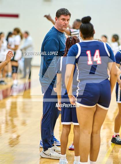 Thumbnail 3 in Galena Park vs. Hardin-Jefferson (McDonald's Texas Invitational) photogallery.