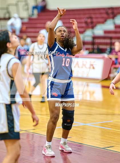 Thumbnail 2 in Galena Park vs. Hardin-Jefferson (McDonald's Texas Invitational) photogallery.