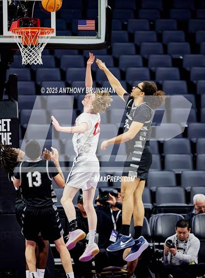 Thumbnail 1 in Diamond Ranch vs. International (CIF State D5 Final) photogallery.