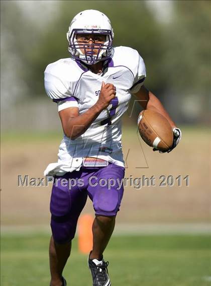 Thumbnail 1 in Soledad @ Harbor photogallery.