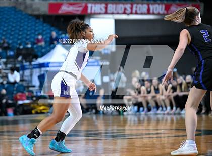 Thumbnail 3 in Lake Washington vs. Garfield (WIAA 3A Round 4 State Playoff)  photogallery.