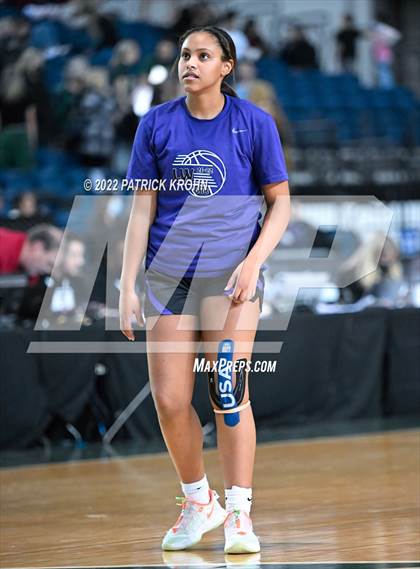 Thumbnail 1 in Lake Washington vs. Garfield (WIAA 3A Round 4 State Playoff)  photogallery.