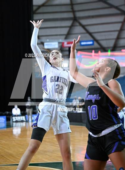 Thumbnail 2 in Lake Washington vs. Garfield (WIAA 3A Round 4 State Playoff)  photogallery.