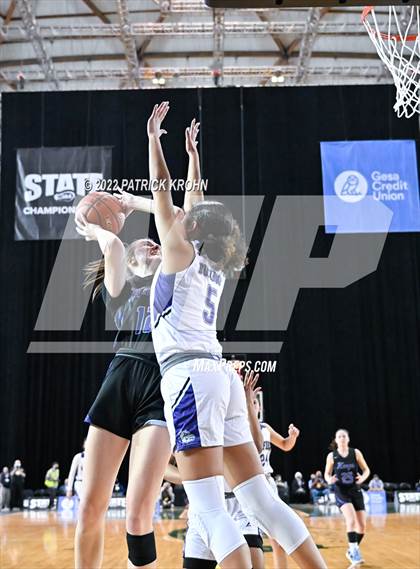 Thumbnail 1 in Lake Washington vs. Garfield (WIAA 3A Round 4 State Playoff)  photogallery.