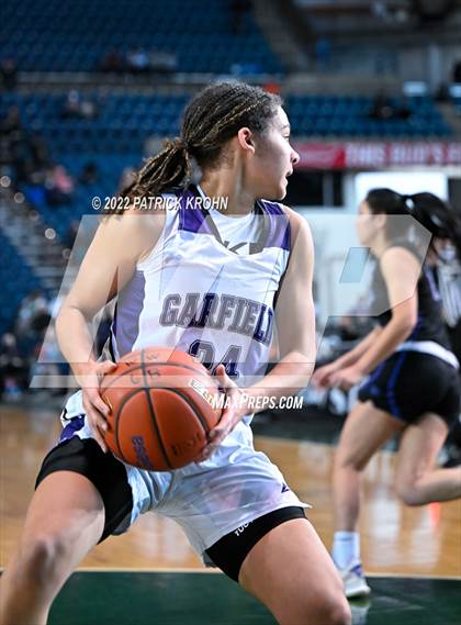 Thumbnail 1 in Lake Washington vs. Garfield (WIAA 3A Round 4 State Playoff)  photogallery.