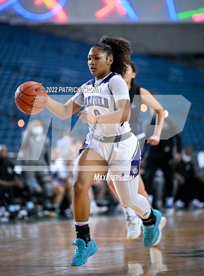 Thumbnail 2 in Lake Washington vs. Garfield (WIAA 3A Round 4 State Playoff)  photogallery.