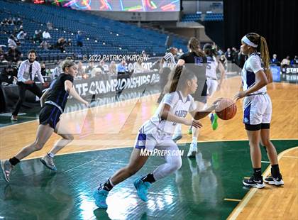 Thumbnail 1 in Lake Washington vs. Garfield (WIAA 3A Round 4 State Playoff)  photogallery.