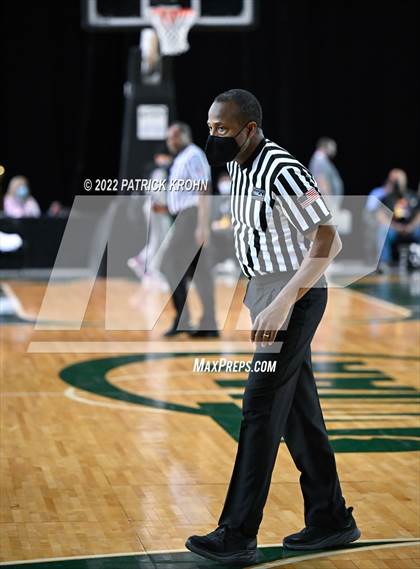 Thumbnail 3 in Lake Washington vs. Garfield (WIAA 3A Round 4 State Playoff)  photogallery.