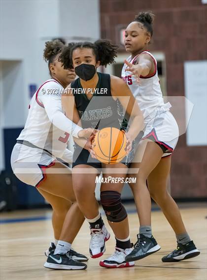 Thumbnail 1 in Carolina Friends vs Freedom Christian Academy (NCISAA 2A Second Round) photogallery.