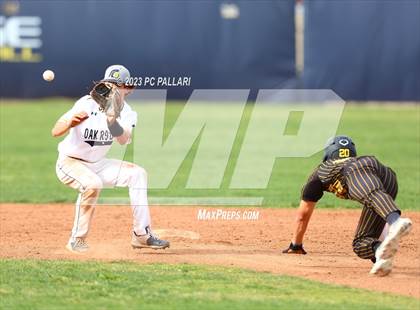 Thumbnail 2 in Del Oro @ Oak Ridge photogallery.
