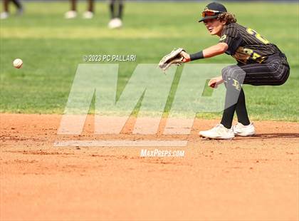 Thumbnail 2 in Del Oro @ Oak Ridge photogallery.