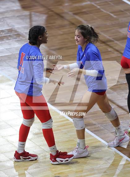 Thumbnail 2 in Chaparral vs. Cherry Creek (CHSAA 5A 2nd Round) photogallery.