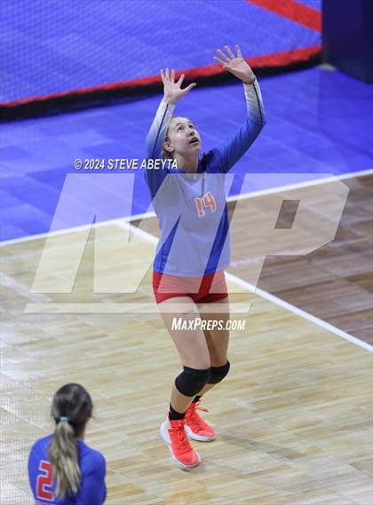 Thumbnail 3 in Chaparral vs. Cherry Creek (CHSAA 5A 2nd Round) photogallery.