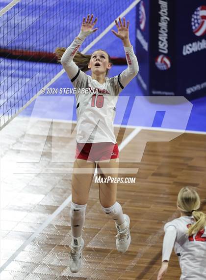 Thumbnail 2 in Chaparral vs. Cherry Creek (CHSAA 5A 2nd Round) photogallery.