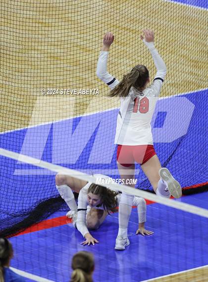 Thumbnail 3 in Chaparral vs. Cherry Creek (CHSAA 5A 2nd Round) photogallery.