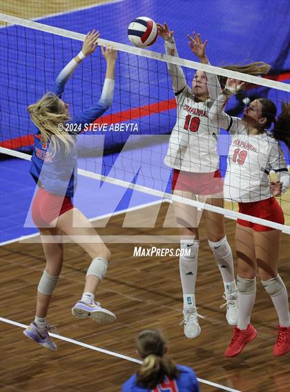 Thumbnail 2 in Chaparral vs. Cherry Creek (CHSAA 5A 2nd Round) photogallery.