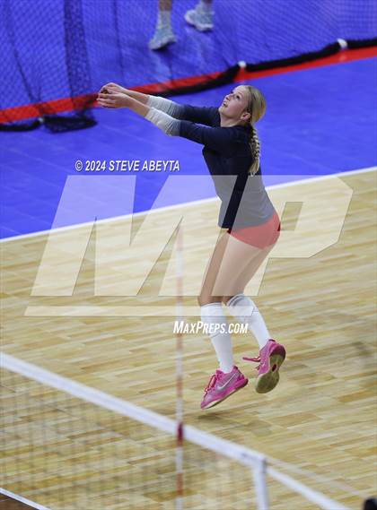 Thumbnail 1 in Chaparral vs. Cherry Creek (CHSAA 5A 2nd Round) photogallery.