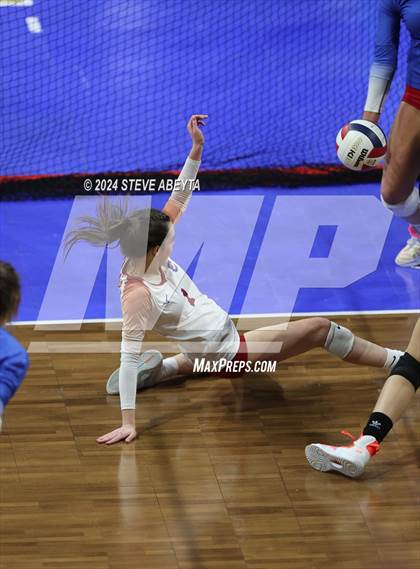 Thumbnail 1 in Chaparral vs. Cherry Creek (CHSAA 5A 2nd Round) photogallery.