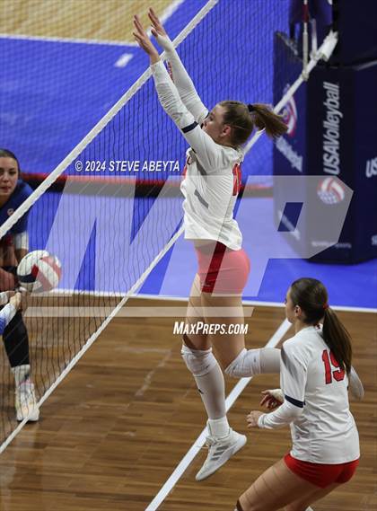 Thumbnail 2 in Chaparral vs. Cherry Creek (CHSAA 5A 2nd Round) photogallery.