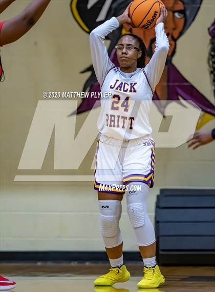 Thumbnail 3 in Seventy-First vs Jack Britt (SAC Conference Tournament Final) photogallery.