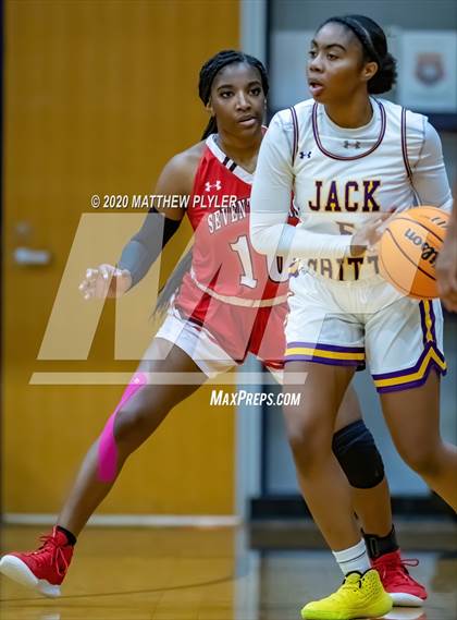 Thumbnail 1 in Seventy-First vs Jack Britt (SAC Conference Tournament Final) photogallery.