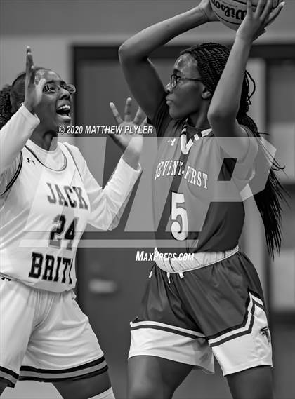 Thumbnail 1 in Seventy-First vs Jack Britt (SAC Conference Tournament Final) photogallery.