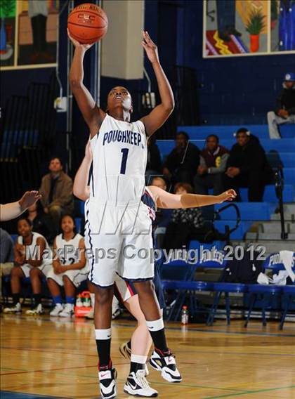Thumbnail 2 in Eastchester vs. Poughkeepsie photogallery.
