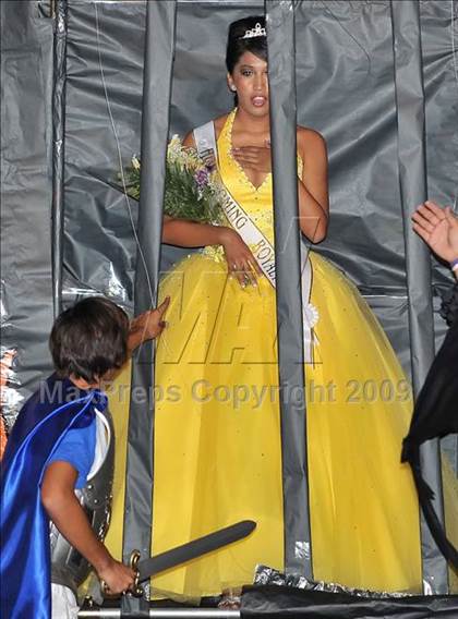 Thumbnail 1 in Bonita @ Charter Oak photogallery.