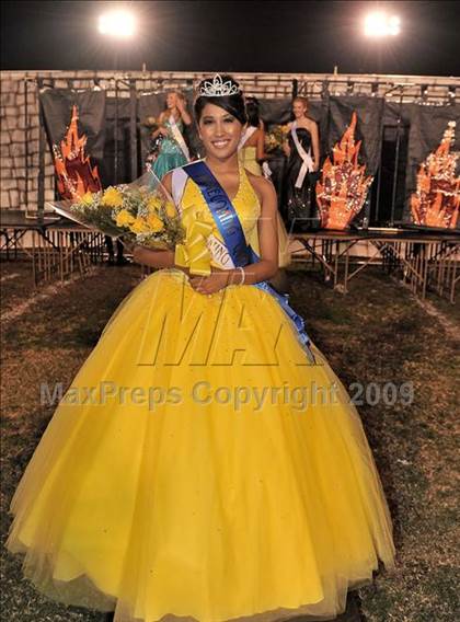 Thumbnail 1 in Bonita @ Charter Oak photogallery.