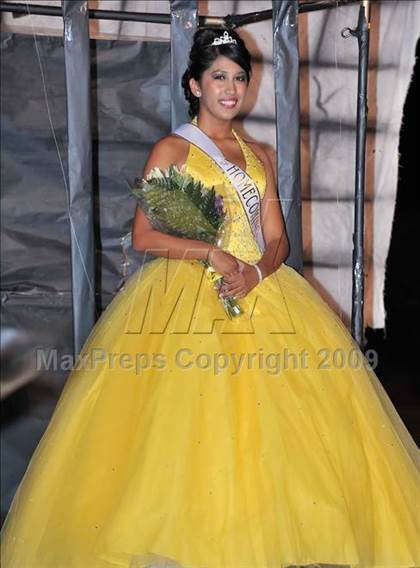 Thumbnail 1 in Bonita @ Charter Oak photogallery.