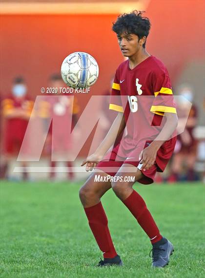 Thumbnail 1 in East Hartford vs South Windsor (CCC Postseason Experience) photogallery.