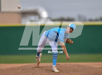 Thumbnail 1 in Johnson vs United (San Antonio Classic) photogallery.