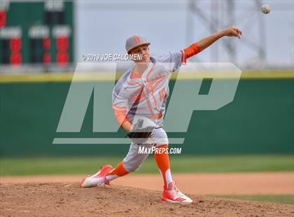 Thumbnail 2 in Johnson vs United (San Antonio Classic) photogallery.