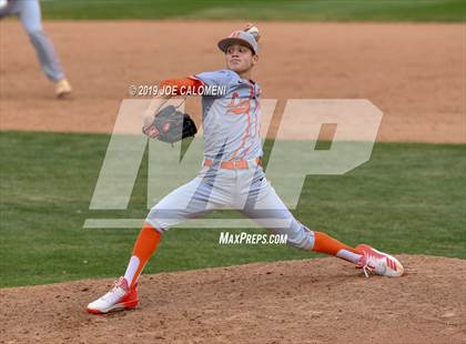 Thumbnail 3 in Johnson vs United (San Antonio Classic) photogallery.