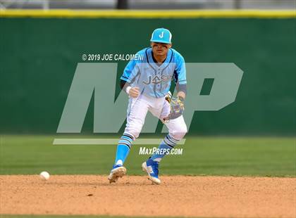 Thumbnail 3 in Johnson vs United (San Antonio Classic) photogallery.