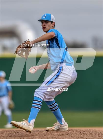 Thumbnail 3 in Johnson vs United (San Antonio Classic) photogallery.