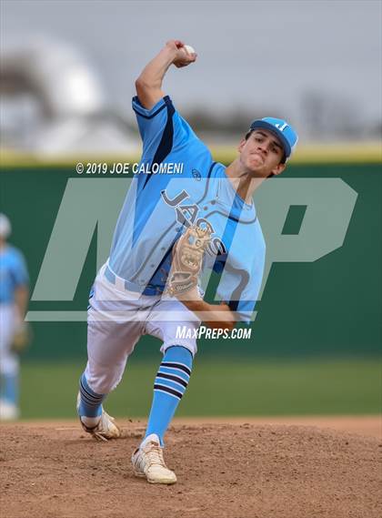Thumbnail 2 in Johnson vs United (San Antonio Classic) photogallery.