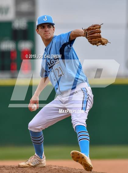 Thumbnail 2 in Johnson vs United (San Antonio Classic) photogallery.