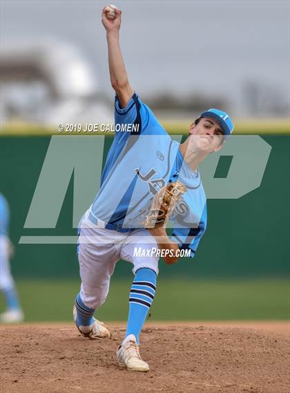 Thumbnail 1 in Johnson vs United (San Antonio Classic) photogallery.