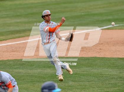 Thumbnail 2 in Johnson vs United (San Antonio Classic) photogallery.