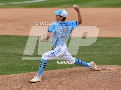 Thumbnail 3 in Johnson vs United (San Antonio Classic) photogallery.