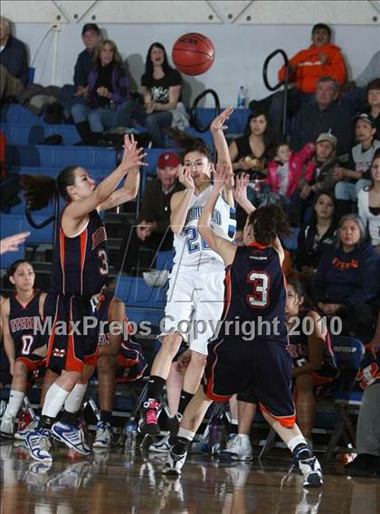 Thumbnail 3 in Mitchell @ Broomfield (4A 2nd Round) photogallery.