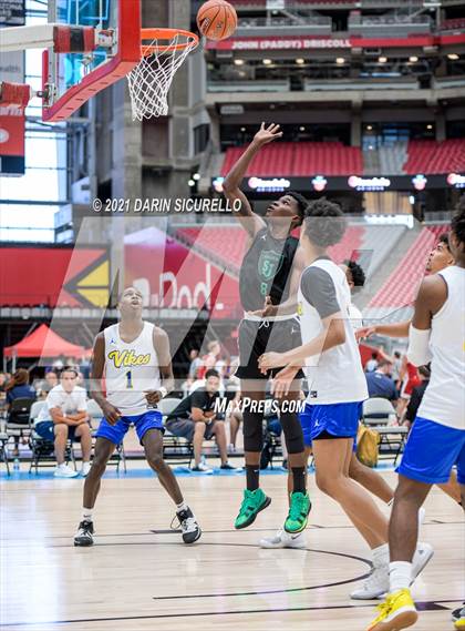 Thumbnail 2 in St. Bernard vs  St. Joseph (Section 7 Arizona Tournament) photogallery.