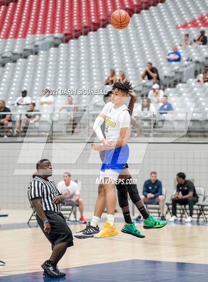 Thumbnail 3 in St. Bernard vs  St. Joseph (Section 7 Arizona Tournament) photogallery.