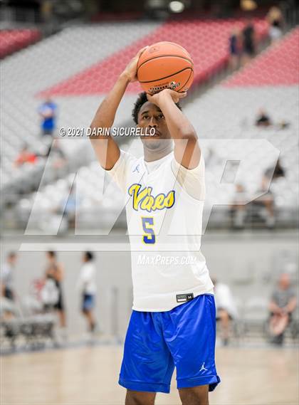 Thumbnail 3 in St. Bernard vs  St. Joseph (Section 7 Arizona Tournament) photogallery.